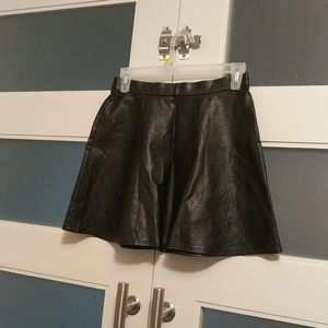 LAST CHANCE EUC Pleather AEO skirt